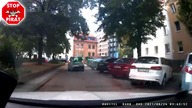 Kolizja z zaparkowanym Trabantem i obojętna reakcja sprawcy.  STOP PIRAT