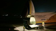 Rozładowywany Antonov An 225 w Rzeszowie