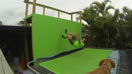 Trick na trampolinie +18
