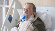 MOCNE! Nagranie z rozmowy żony pacjenta uznanego za zmarłego z lekarzem! TERAPIA DAREMNA W PRAKTYCE!