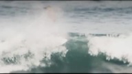Bikini i surfing