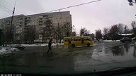 Jak w efektowny sposób przejść przez przejście dla pieszych