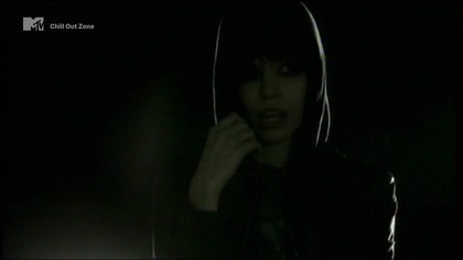 Crystal Castles - Courtship Dating