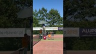 Jan Englert imponuje formą! 82 lata i wciąż na korcie.  #shorts