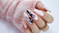 flowers spring nails art / Gabrielle Nails