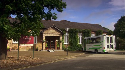 Derek S02E02 - redjedifraction