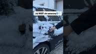 Jak poradzić sobie z zamarzniętymi drzwiami? #hack #renovation #detailer #washing #cleantok