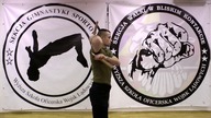 nunchaku freestyle #36 ósemka czołowa na zewnątrz z przemachem ( /  / )
