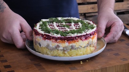 Szuba - Śledzie pod pierzynką - sałatka śledziowa / Oddaszfartucha