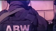 #7. Nigdy się nie poddawaj, Oficer