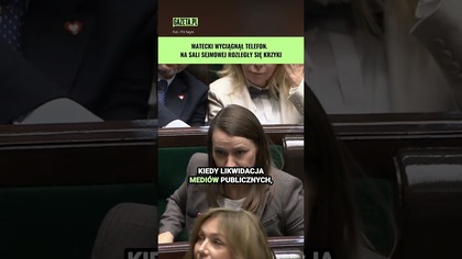 Krzyki w Sejmie.  Przeznaczcie te pieniądze na służbę zdrowia! #shorts