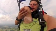 Skok z spadochronu