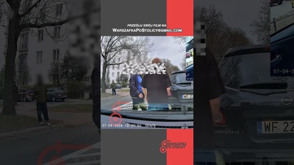 Agresywny kierowca zaatakował #warszawa #taxi #dashcam