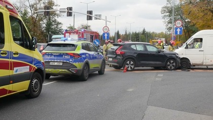 Cztery auta zderzyły się na skrzyżowaniu ul Grunwaldzkiej i Szczakowskiej