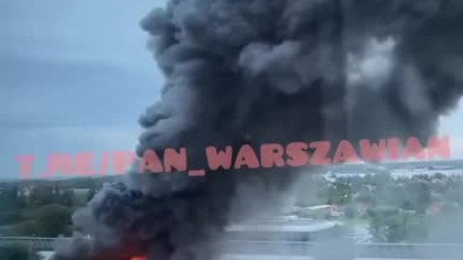 1703 Duży pożar na warszawskim Bródnie - Płoną salony samochodowe kilku marek, setki nowych aut i warsztaty  Napewno powiedzą że to Putin