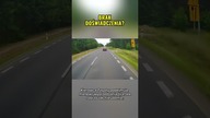 O włos od tragedii  Nieudane wyprzedzanie zmusza innych do ucieczki! #dashcam #wypadek #droga