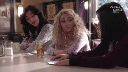 Pamiętniki Carrie - The. Carrie. Diaries. S01E07
