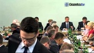Macierewicz: Samolot spadł, bo wyłączono zasilanie