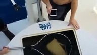 Wyłowili kilogram kokainy podczas rejsu! / Fishing Kilo of Cocaine off the coast of Miami