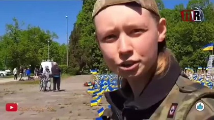 Młoda dziewczyna bez strachu mowi co sądzi o sytuacji w naszym kraju.  Tak to wygląda jak stoi się