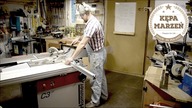 Pilarka formatowa w obrabiarce Felder Hammer C331 - technika cięcia piłą formatową