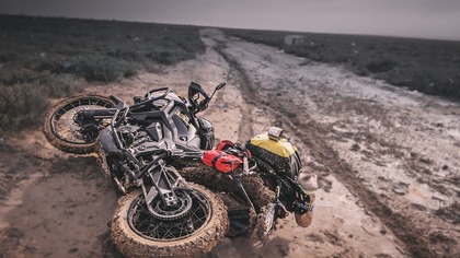 Błoto, które nas wysłało i wypluło, a miał być piach.  Zontes 703f w Tunezji