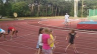 Czego nie robić na stadionie lekkoatletycznym [Junio & Łysy]