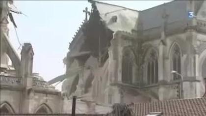 Francja wyburza kościoły