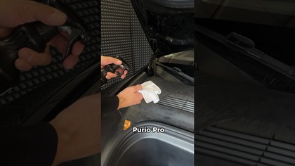 Czym umyć plastiki w Tesli