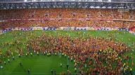 Jagiellonia Białystok świętuje pierwszy w historii istnienia klubu tytuł piłkarskiego mistrza Polski