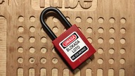 NIE ZDEJMOWAĆ - Kłódka bezpieczeństwa, safety lockout.  Lockpicking dla sportu, konstrukcja OK!