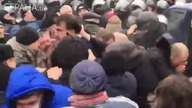 Ukraina: Tłum odbija Micheil Saakaszwiliz rąk policji