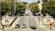 Czas uczyć się chińskiego¿ Jak tanie auta z ChRL zbankrutują Europę.  (720p 60fps AV1-48kbit AAC)