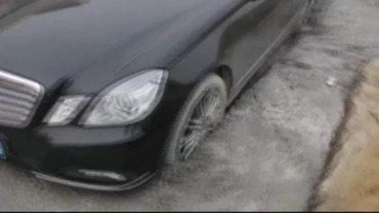 Kierowca mercedesa  zignorował ostrzeżenia