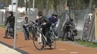 Rowerzyści vs wiatr - HOLANDIA
