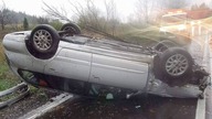 Dachowanie po poślizgu na plamie oleju