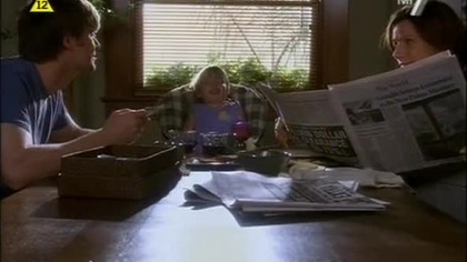 Sześć stóp pod ziemią - 04x11 - Bombardować schronienie