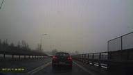Próbował ominąć chamsko korek ...