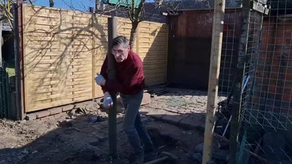 Kury mają nowe ogrodzenie * 14. 03. 2026