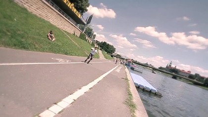 W Krakowie na rolkach jeżdżą tak