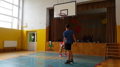 Spontaniczny pokaz dla dzieci 290 oraz około 302cm