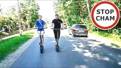 Na hulajnogach elektrycznych po jezdni i bez kasków #2314 Wasze Filmy