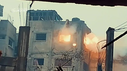 Palestyńczycy walczą z izraelską armią.  Zniszczenie czołgu magnetycznym ładunkiem kumulacyjnym.