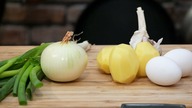 Omlet z ziemniaków to porządny posiłek / Oddaszfartucha