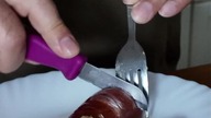 Kiełbasa z chlebem to jej profanacja