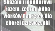 Skazani i mundurowi razem.  Zebrali kilka worków nakrętek dla chorej dziewczynki