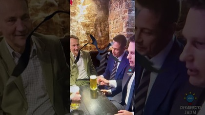 Zaskakujące spotkanie po debacie.  Mentzen, Trzaskowski i Sikorski poszli na piwo