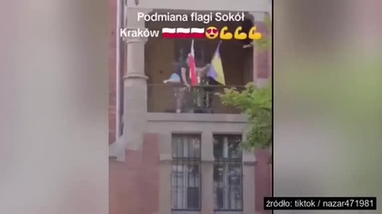 Zakuli w kajdany i aresztowali na oczach rodziny, bo ściągnął flagę Ukrainy.. mp4 686x432