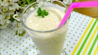 Shake bananowy z lodami - Jak zrobić - [Smakowite Dania]