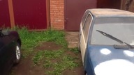 Oto jak wybić szybę w aucie